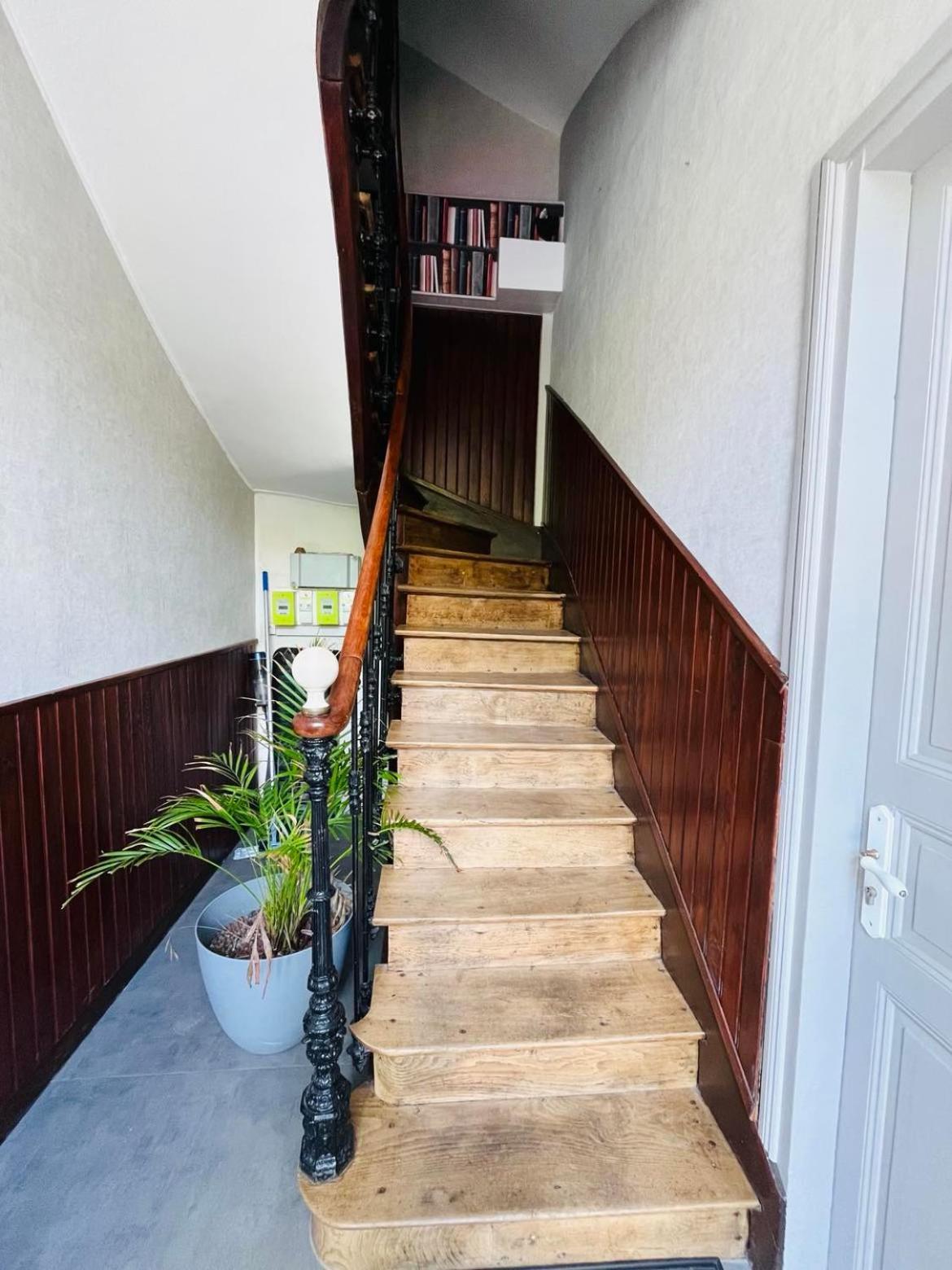 Logement 4 Pers - Coeur De Ville - Calme - Boite A Cle Arrivee Autonome A Partir De 16H00 Depart 11H00 Cholet Ngoại thất bức ảnh