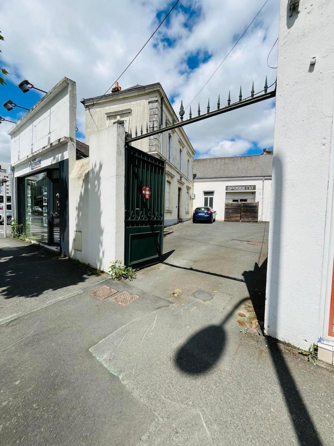 Logement 4 Pers - Coeur De Ville - Calme - Boite A Cle Arrivee Autonome A Partir De 16H00 Depart 11H00 Cholet Ngoại thất bức ảnh